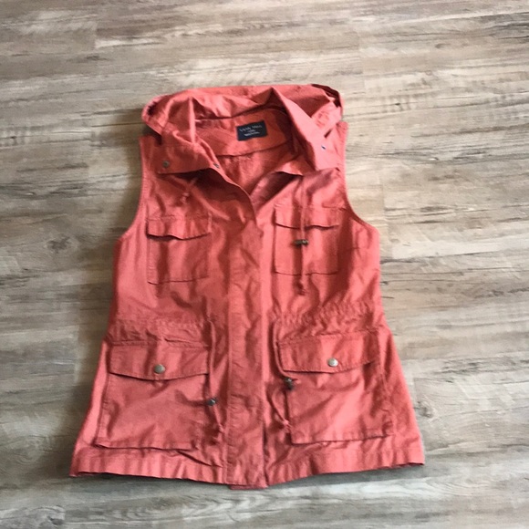 Love Tree Hooded Vest - Picture 2 of 3